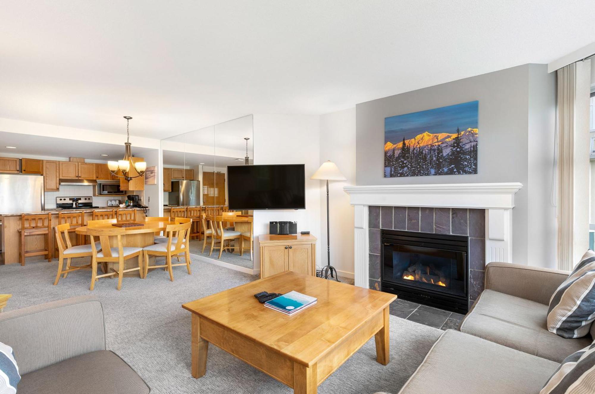 The Woodrun Lodge By Whiski Jack Whistler Luaran gambar